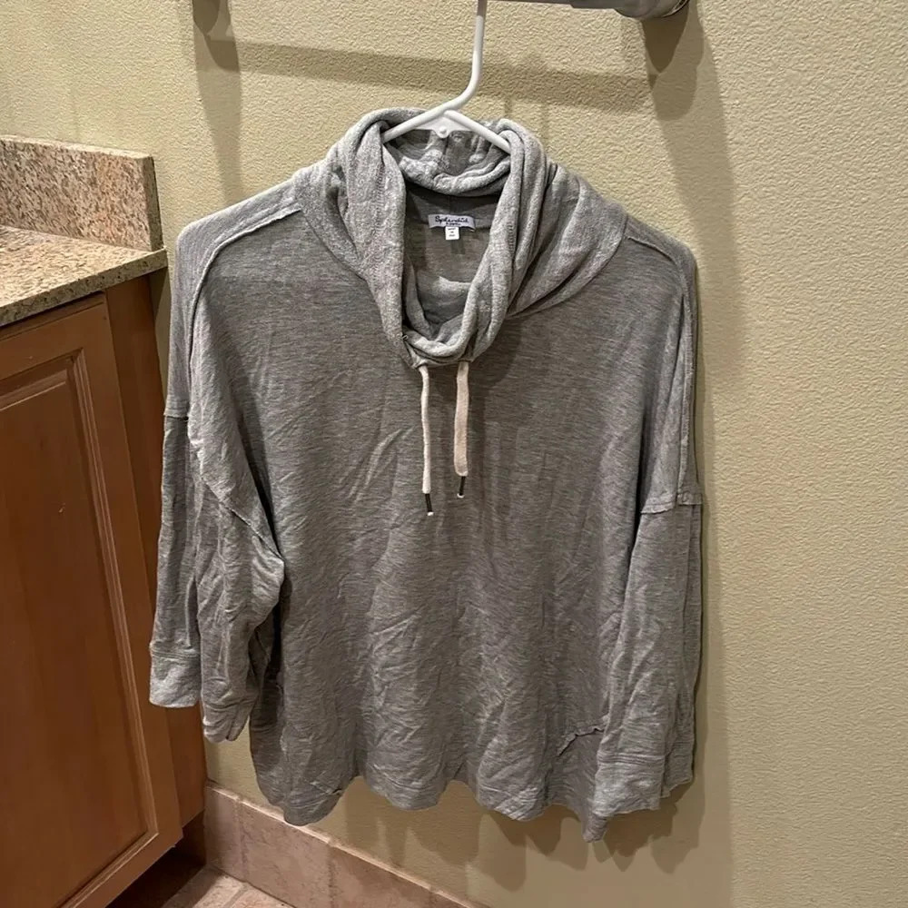 Splendid woman's grey 3/4 sleeves mock sweatshirt